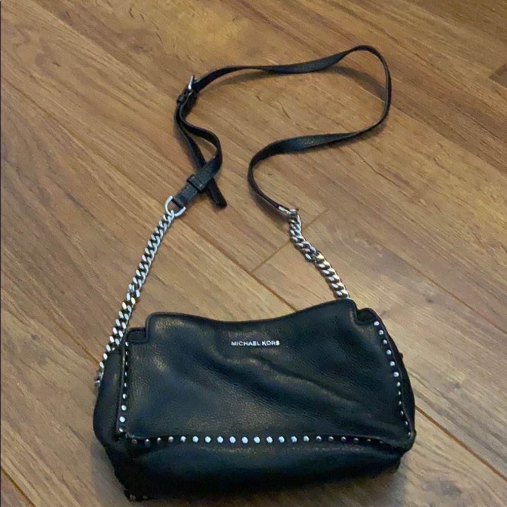 Cross body Michael Kors purse